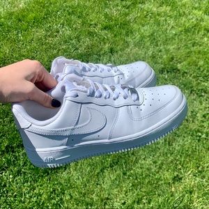 White Nike Air Force 1 ‘07